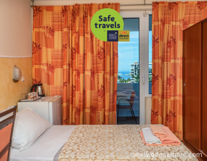 Apartments Pod Lozom with Sea View, private accommodation in city Petrovac, Montenegro - Pod Lozom